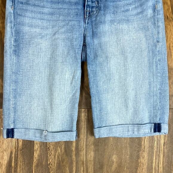 Ralph Lauren Womens Shorts Light Wash Denim Mid Rise Rolled Up Stretch 8 - Picture 3 of 11